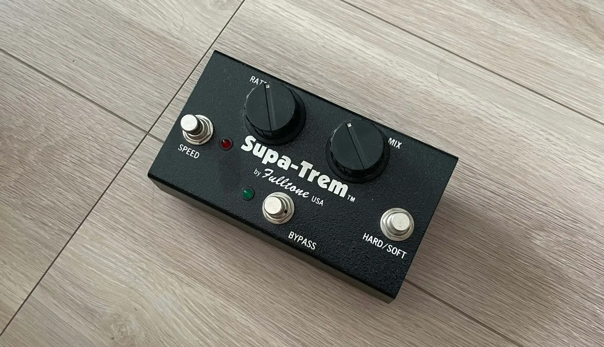 Fulltone Supa Trem｜スタンダードなトレモロペダルの高品質版 | 2n3565.tokyo