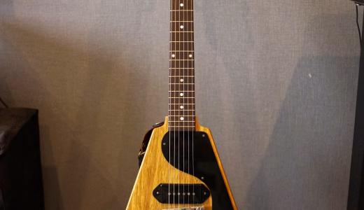 富山製 ハンドメイド KORINA FLYING V junior