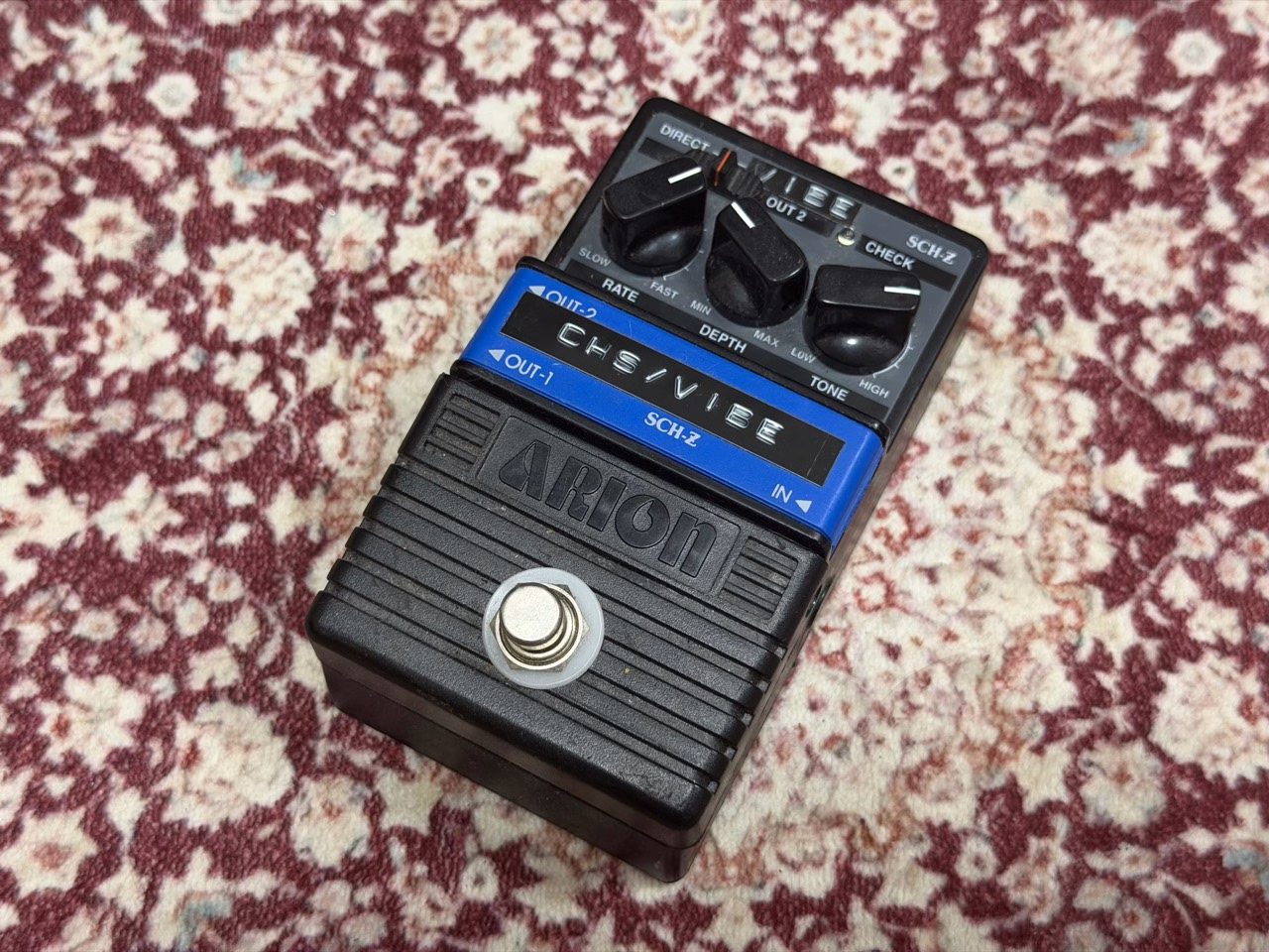 ARION SCH-ZをトゥルーバイパスとCHORUS VIBE切替へ自作改造した個体