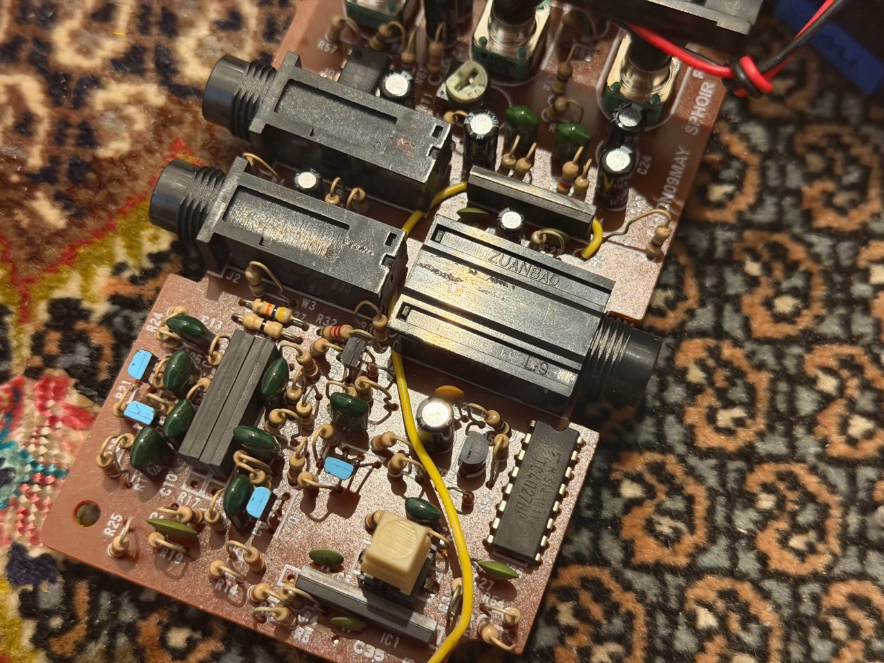 ARION SPH-1 Stereo Phaser所有個体の内部基板