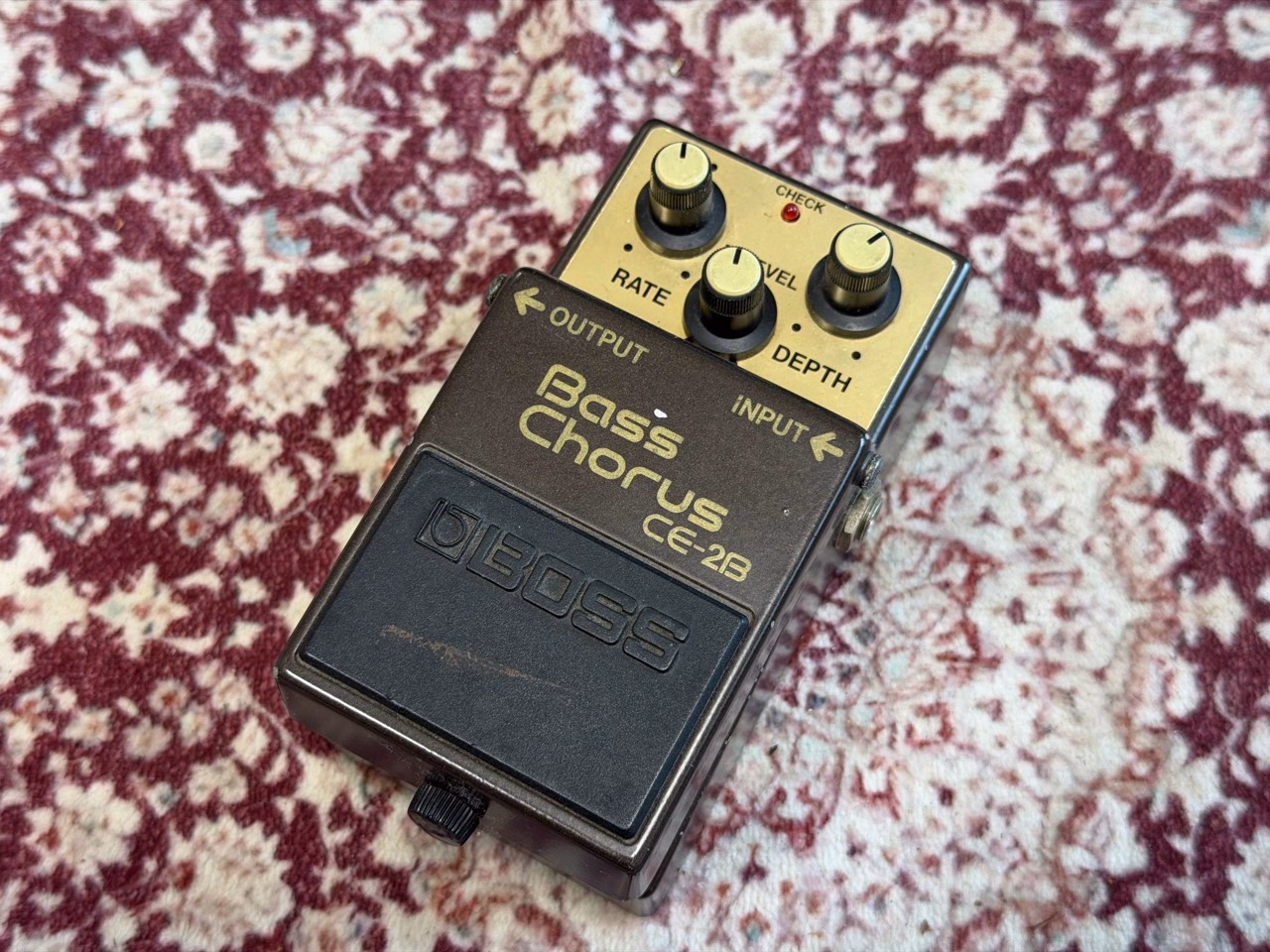 所有する日本製BOSS CE-2B Bass Chorusの外観