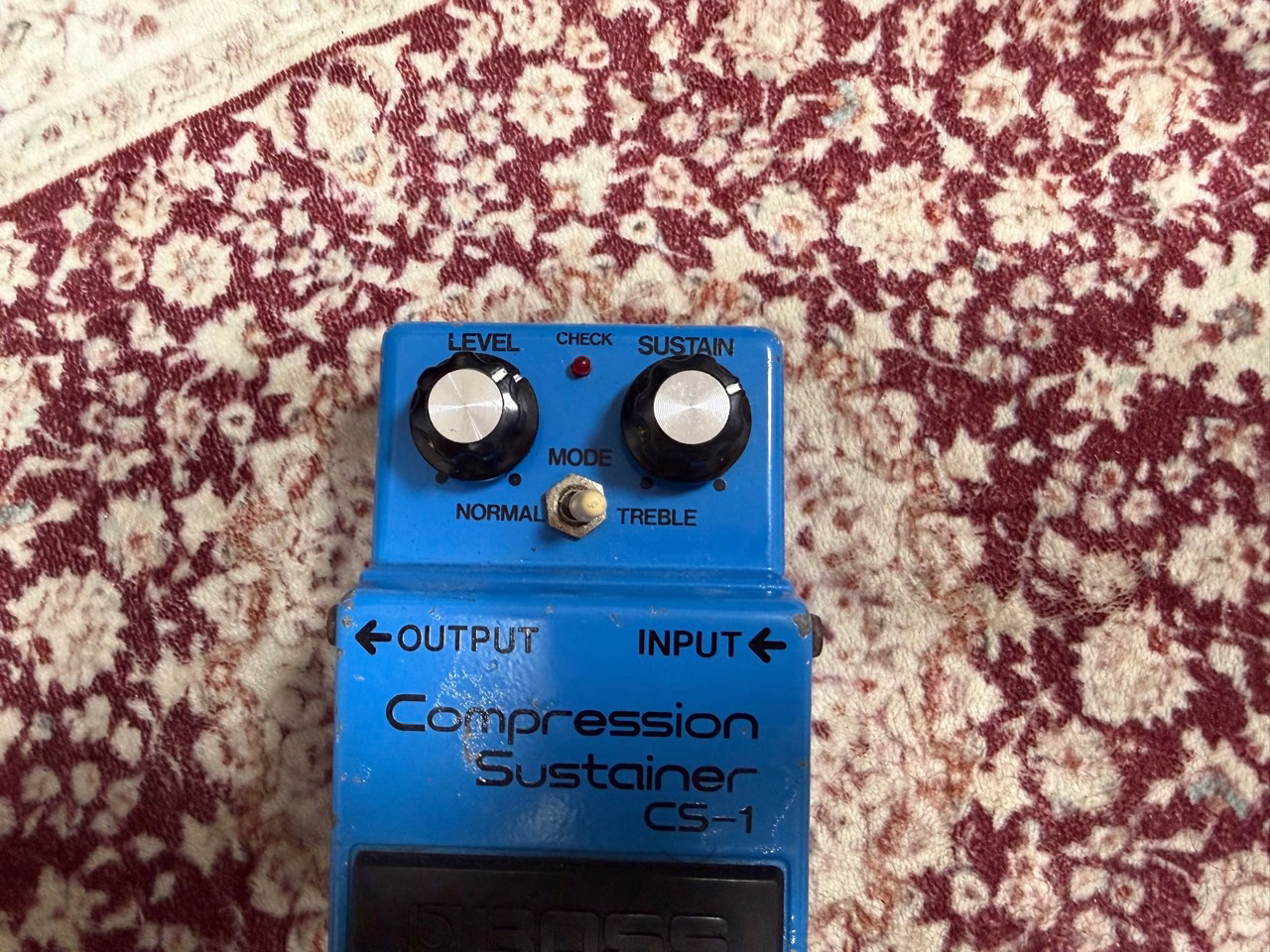 BOSS CS-1のLEVEL SUSTAIN NORMAL TREBLEコントロール