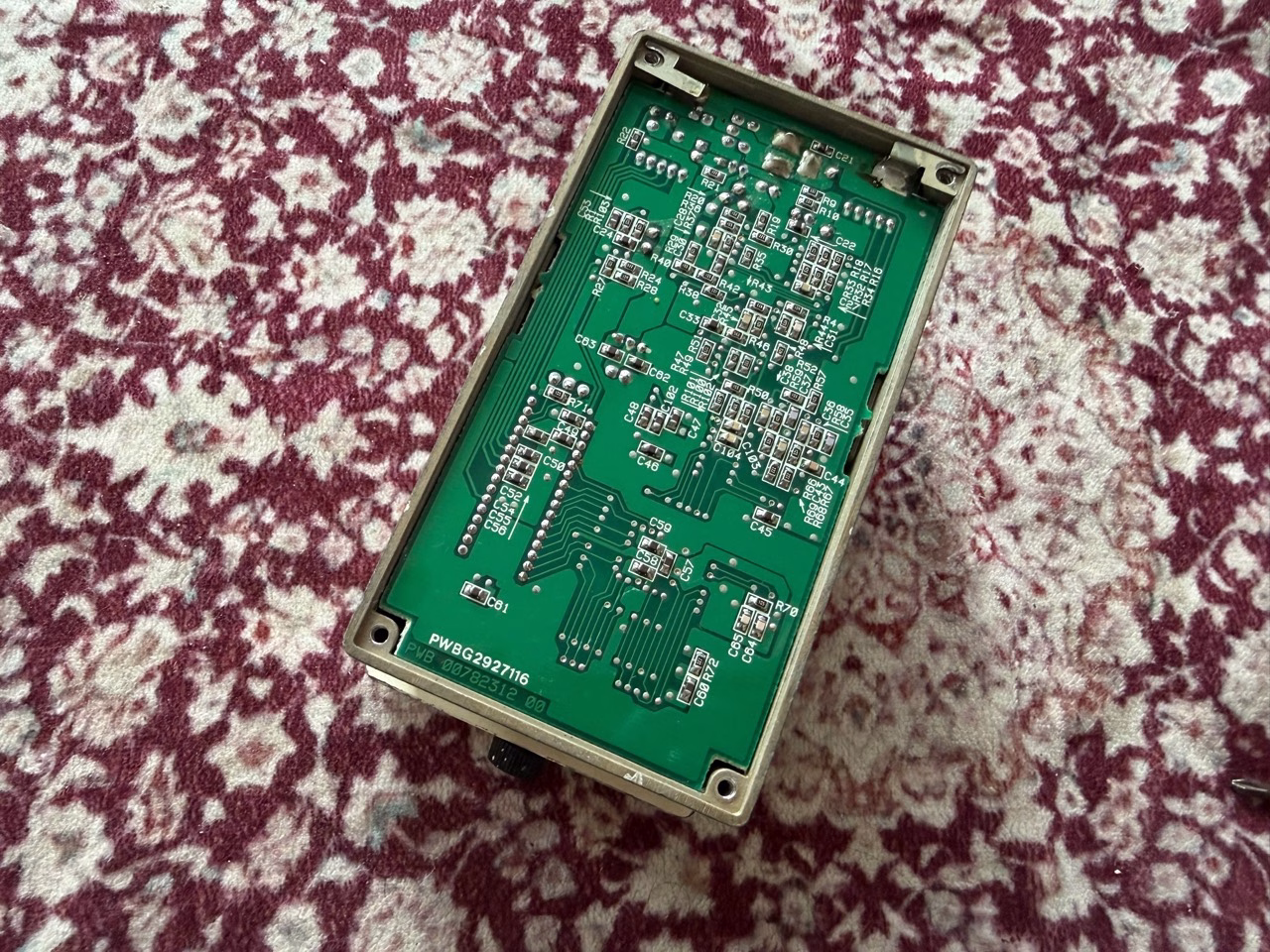 改造されたBOSS DD-5所有個体の内部基板