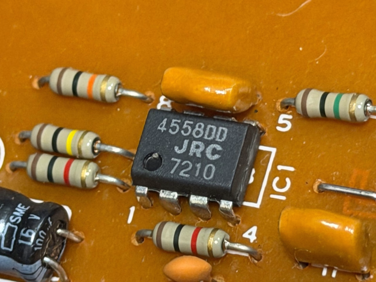 PSM-5基板上のJRC4558DDの刻印