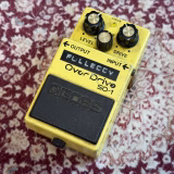 FULLBODYの黒いラベルを貼った、愛用のBOSS SD-1フルボディMOD