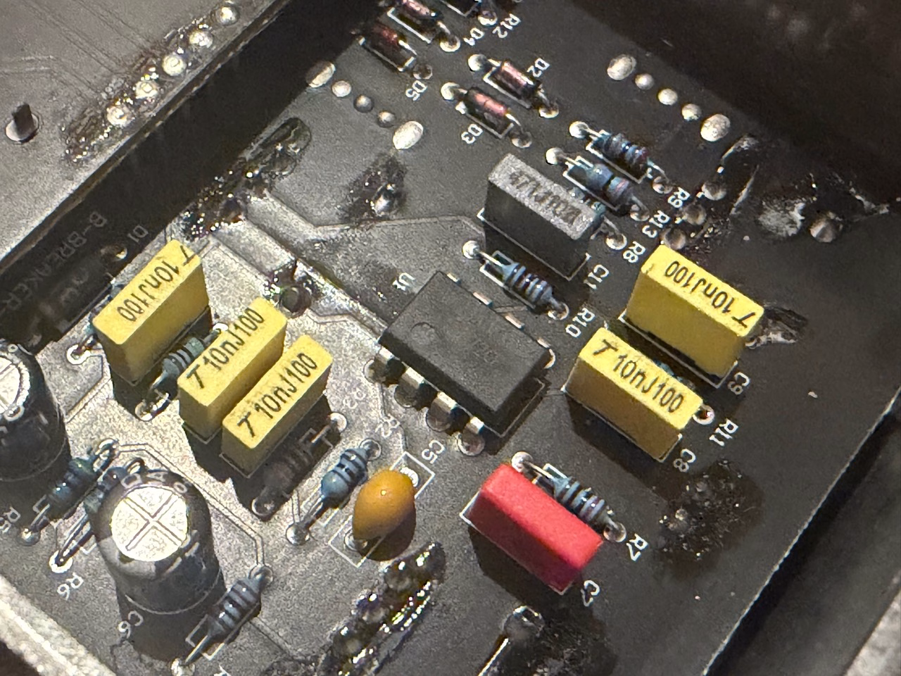 Demonfx Breaker Drive所有個体のTL072CPと内部部品