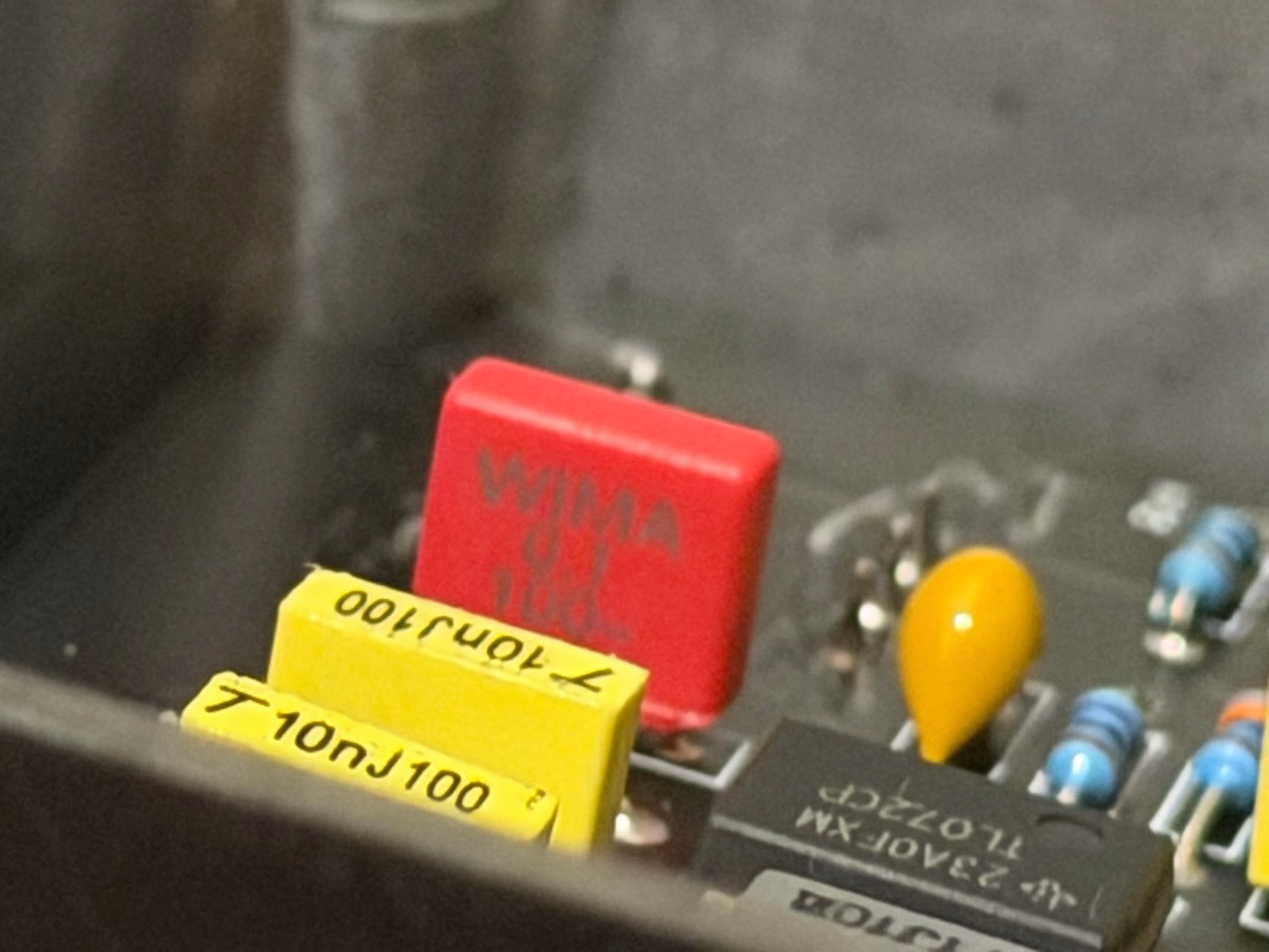 Demonfx Breaker Drive所有個体のWIMA表記フィルムコンデンサーとタンタルコンデンサー