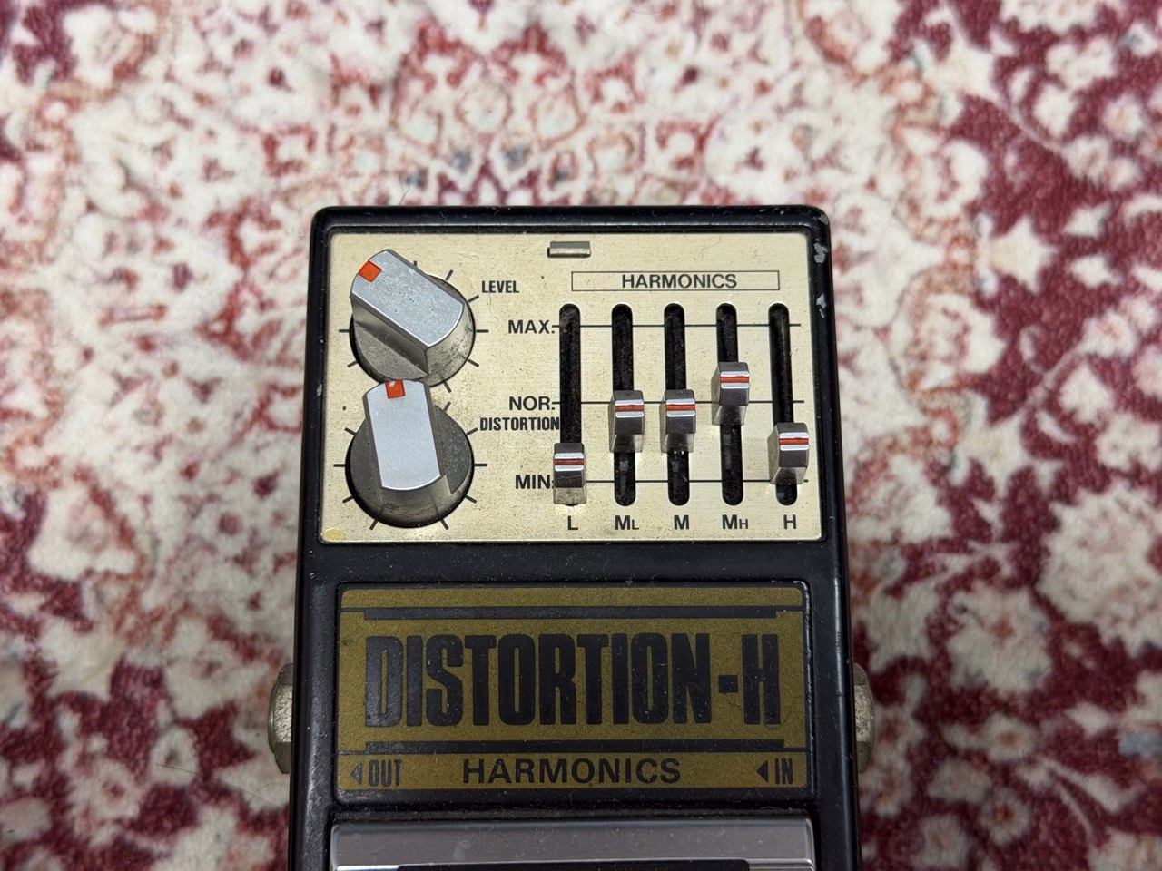 Guyatone PS-024のLEVELとDISTORTIONと5バンドHARMONICS