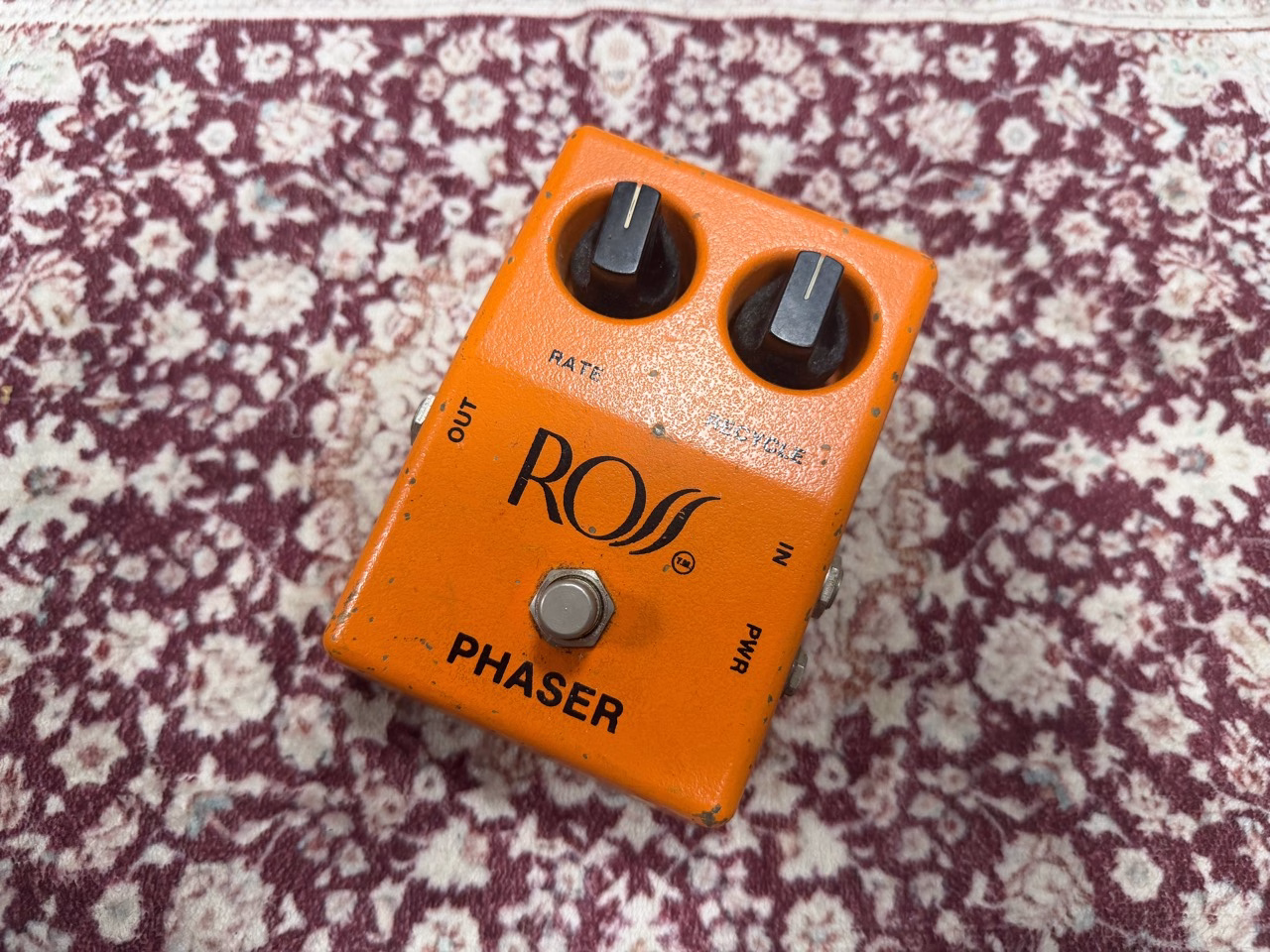 1979年製と思われるオレンジ筐体のROSS Phaser所有個体