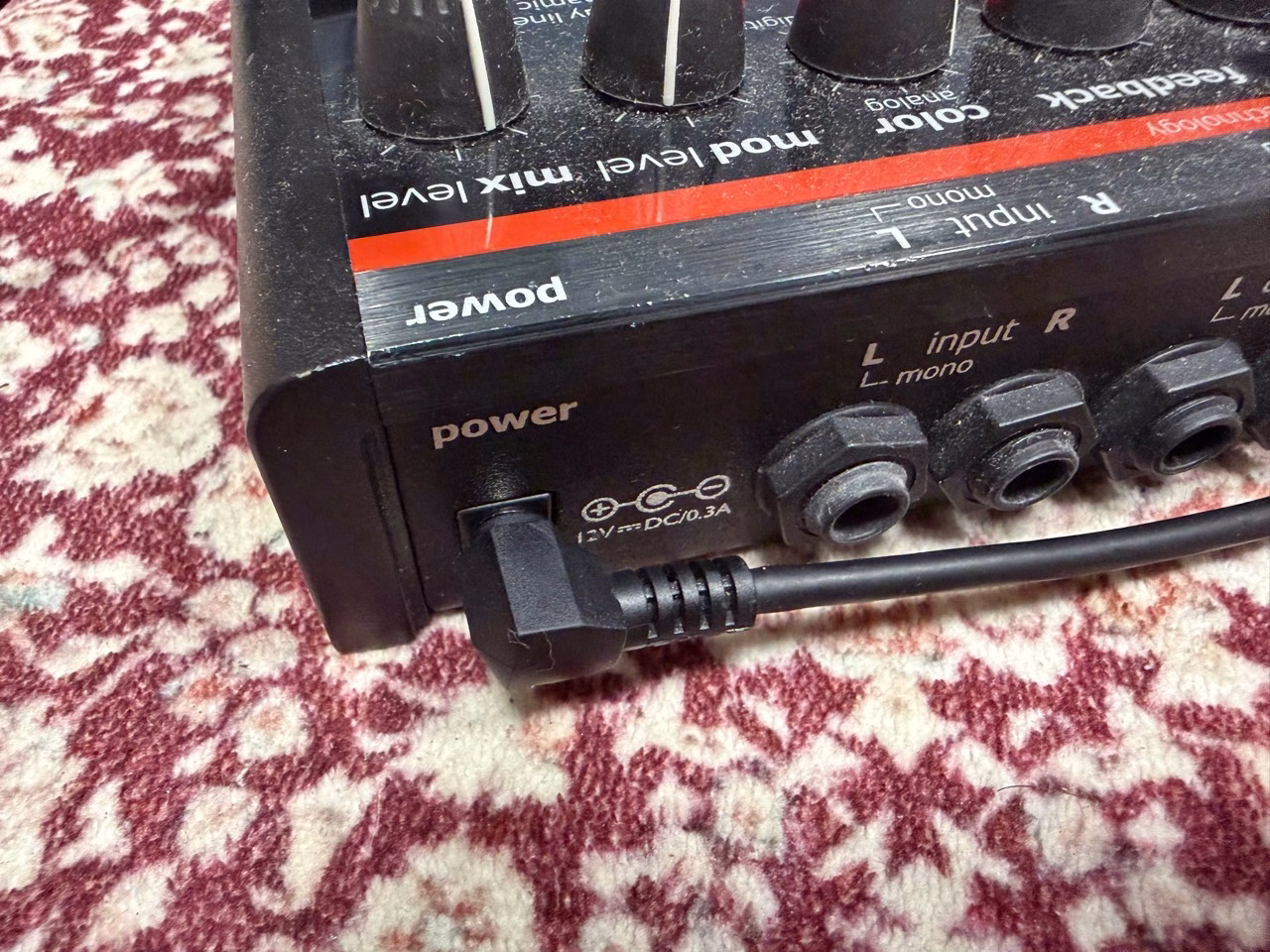 TC Electronic ND-1 Nova Delayの12V DC 0.3A電源表示