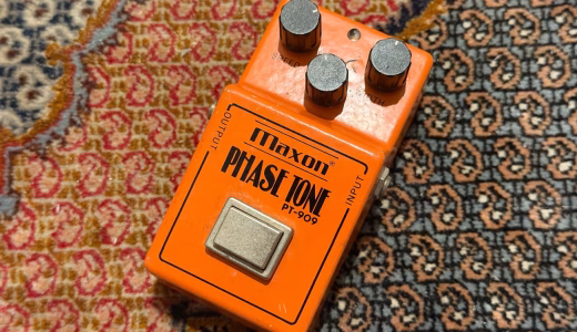 四角いキャラメルスイッチを備えたMaxon PHASE TONE PT-909の実機